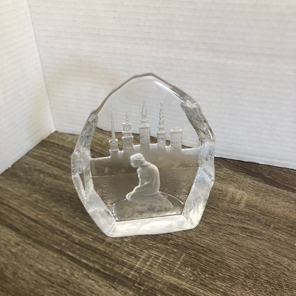 Vtg Nybro Sweden Crystal Mermaid Paperweight